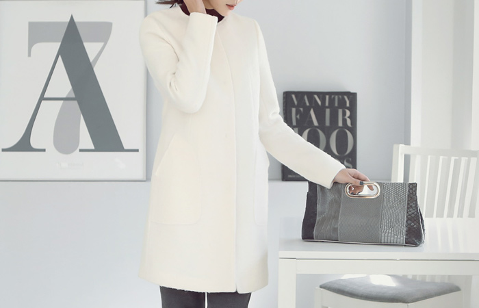 圆领部分keulul羊毛大衣