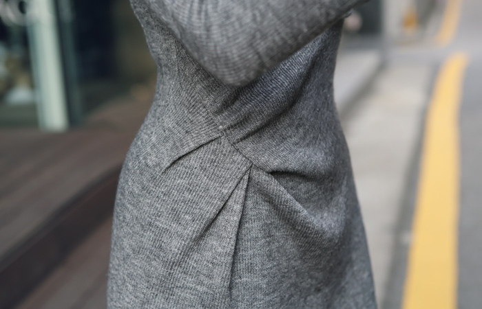 米兰剪切针织衫连衣裙