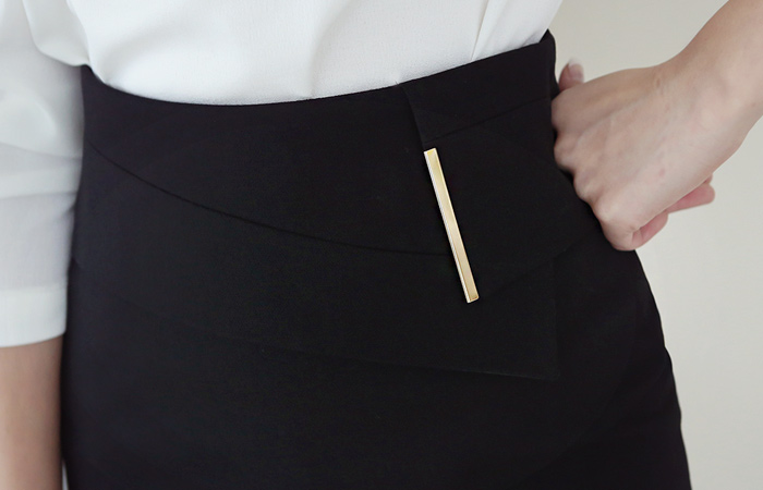 马里昂金翼粘裙子