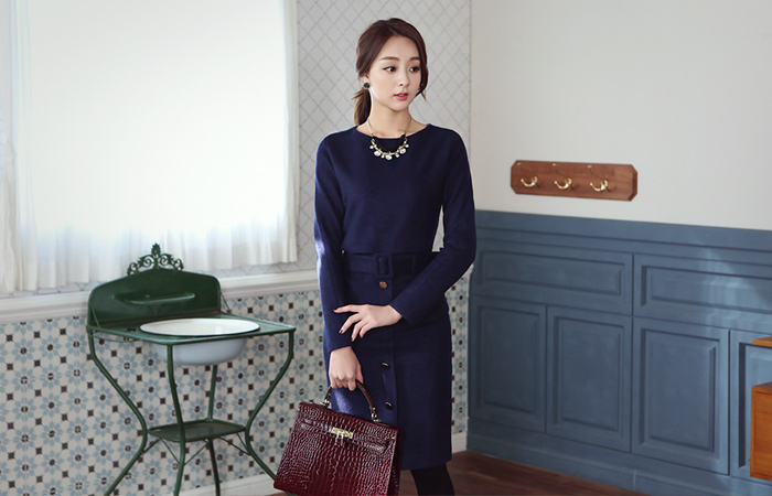 特里黄金双扣羊毛连衣裙