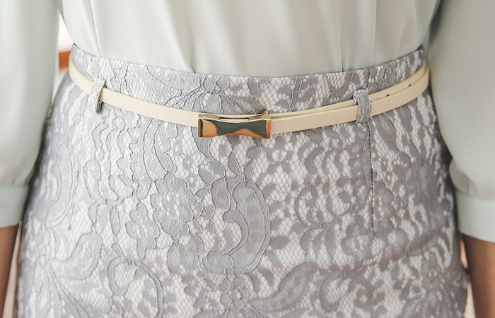 蕾丝^ h线条裙子