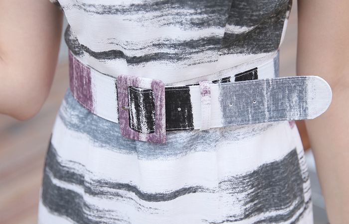 艺术化妆刷亚麻连衣裙