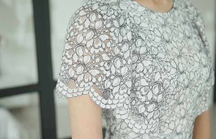 奢华裙蕾丝荷叶边袖连衣裙