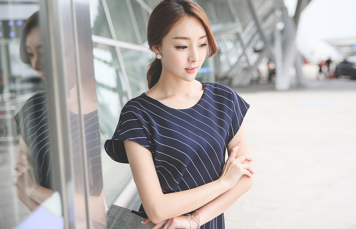 优雅条纹连衣裙