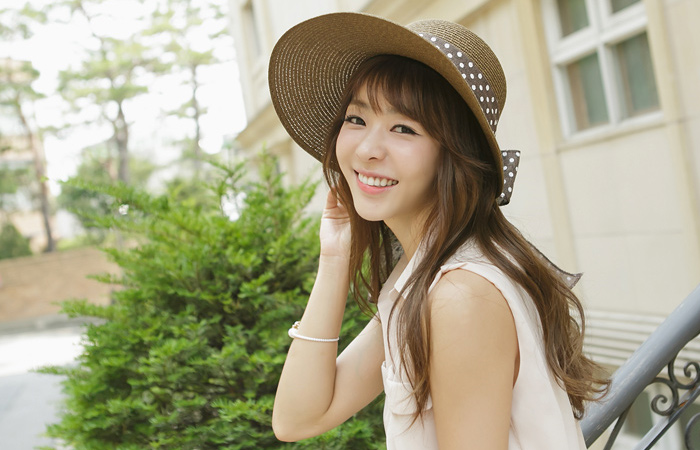 海伦圆点蝴蝶结软帽