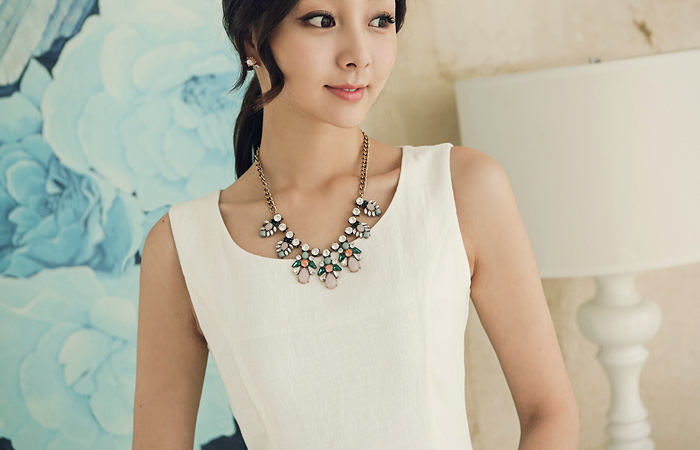 劳伦基本的亚麻连衣裙