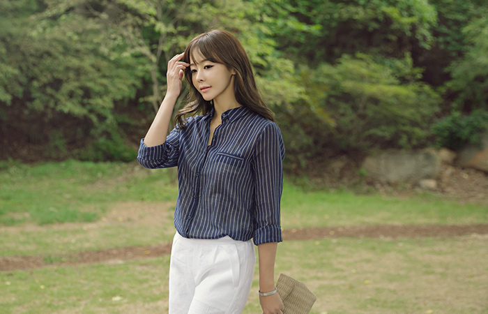 细条纹阿萨衬衫