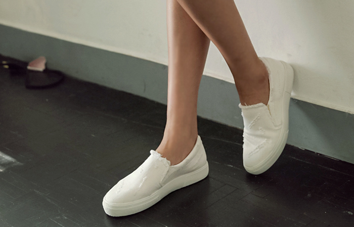 刮牛仔色松紧帆布鞋