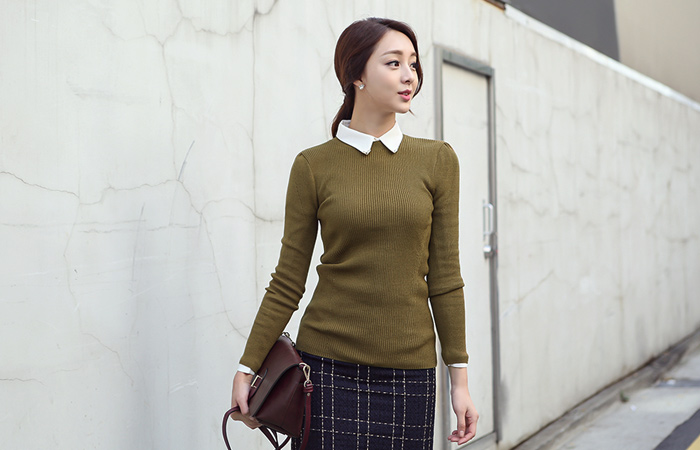 托盘基本的针织衫（秋天）