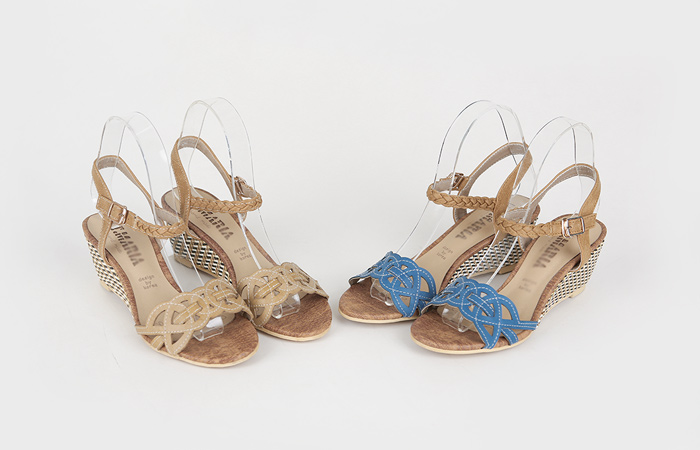 木材印花坡跟鞋凉鞋