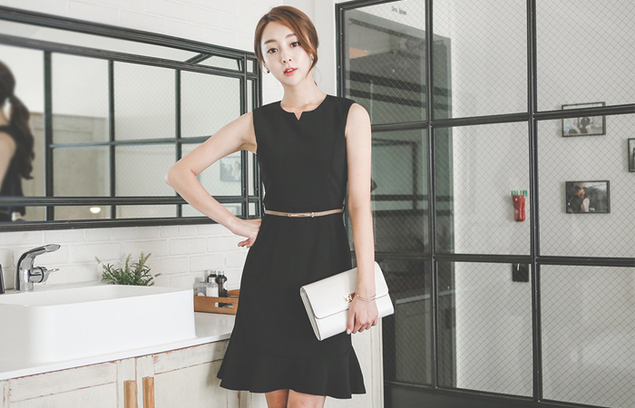 Teuim颈部皱褶下摆连衣裙