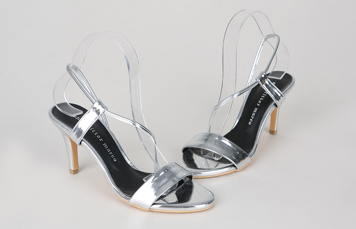 [模特穿29车]对角线圆润的鞋跟凉鞋