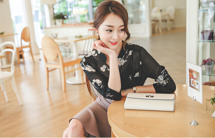 夜感觉到雪纺女衬衫