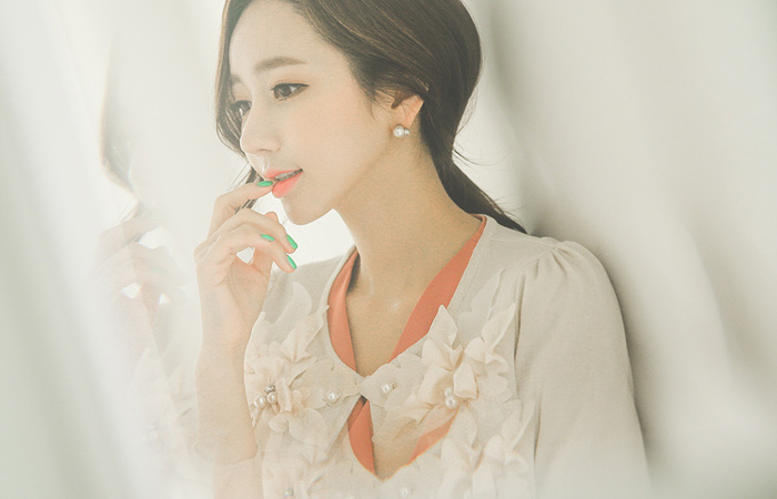 珍珠绸缎花开衫