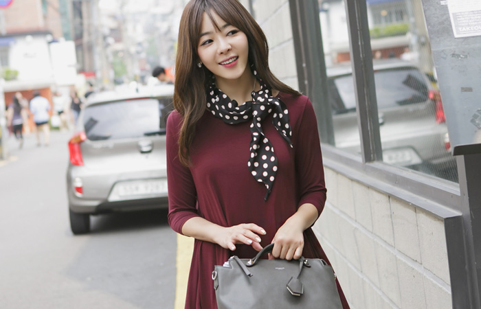 返回带状波浪群/喇叭裙连衣裙