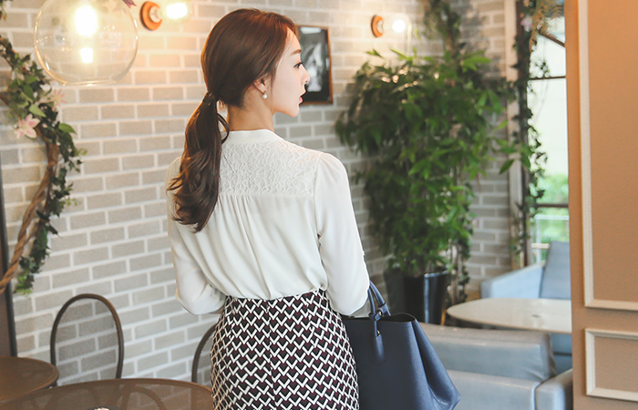 蕾丝挎包半开女衬衫