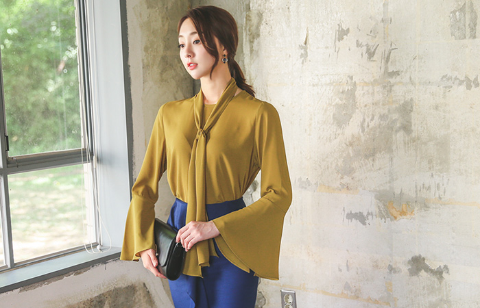 贝尔围巾袖女衬衫