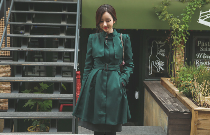 立领波浪群/喇叭裙拉链风衣