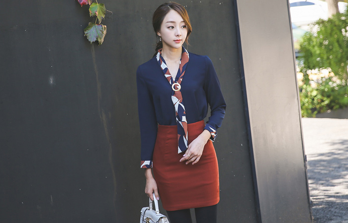 金戒指围巾女衬衫