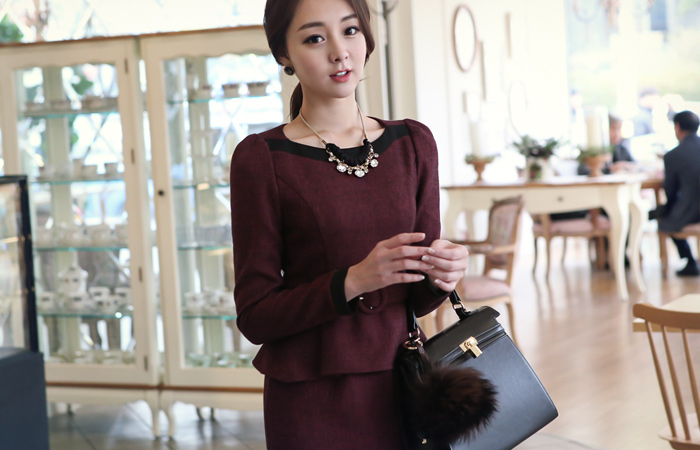 丰满斜长配色页连衣裙