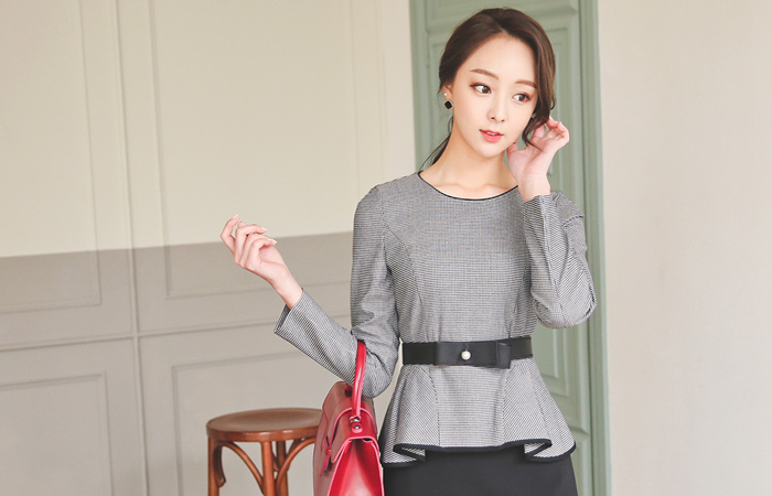 丰满的珍珠带猎犬页连衣裙