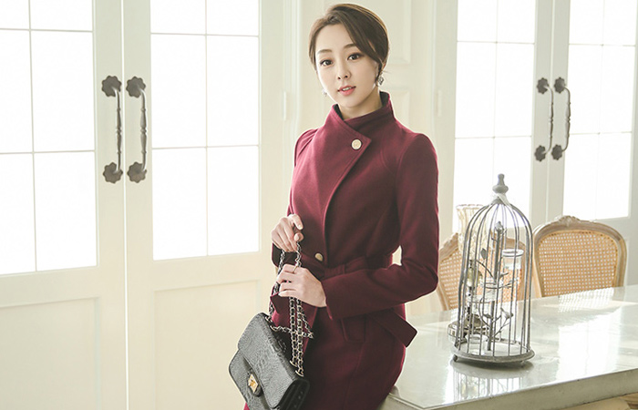 卡拉高龄颜色按钮呢子大衣