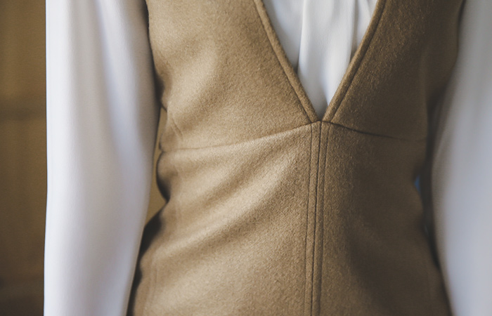 修身身体护理吊带连衣裙羊毛