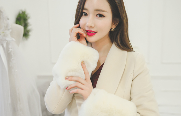 水貂皮袖修身呢子大衣