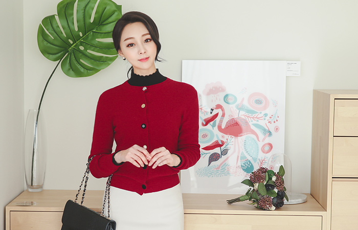 多色珠宝首饰按钮开衫