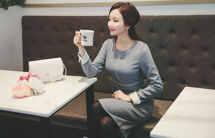 管道线条粉彩连衣裙