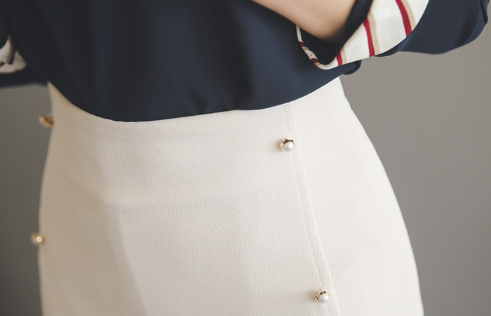 珍珠按钮线条裤裤