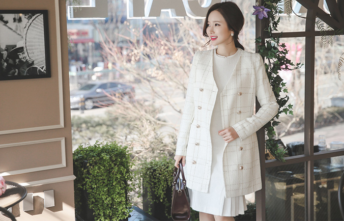 双排扣金粗呢外套