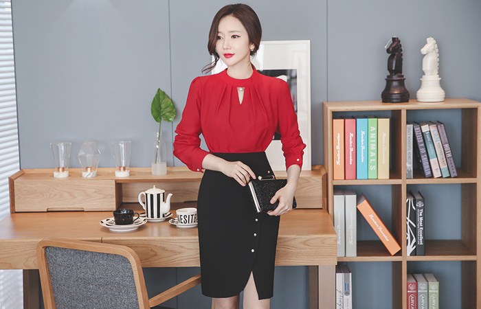 郁金香切口珍珠按钮裙子