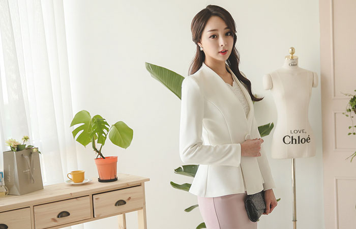 大按钮百褶波浪群/喇叭裙外套（春季）