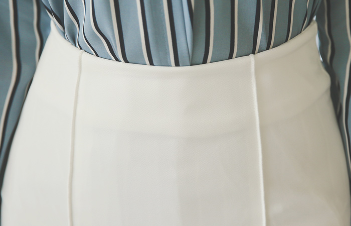 简单针抱膝线裙子