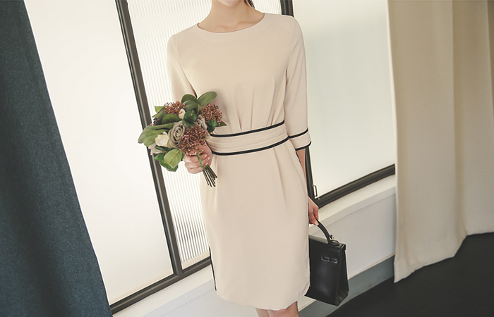 偏置量剪切连衣裙