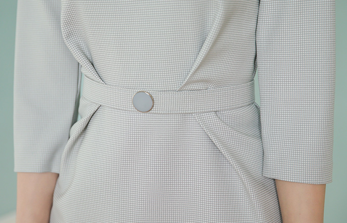 枪会检查折连衣裙