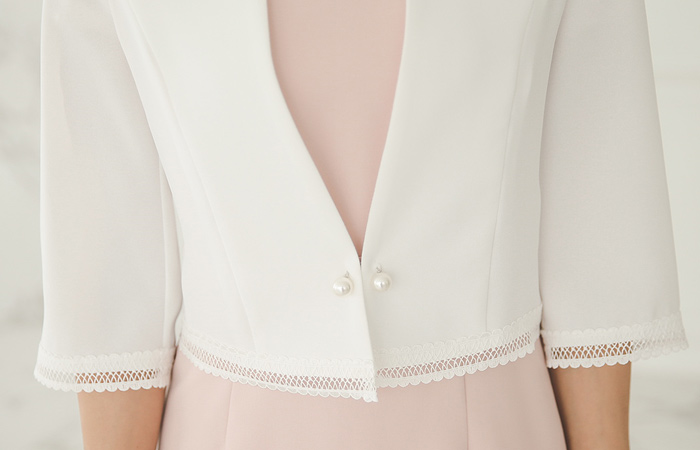 印花短外套绣花边