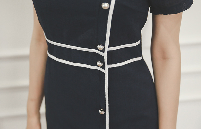 珍珠按钮偏置亚麻连衣裙联系