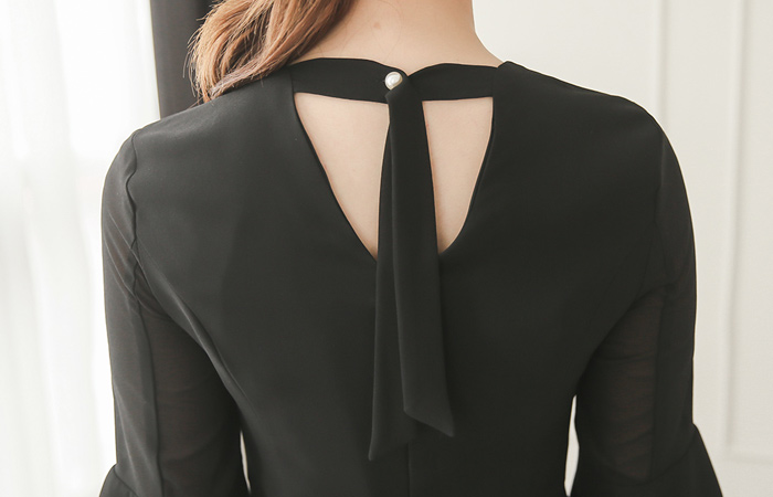 剪影透明色带带连衣裙