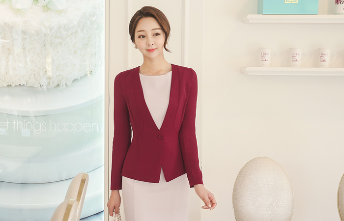 简单切口线纯色外套