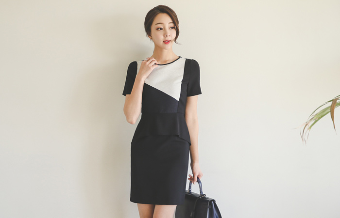 丰满皱纹雪纺配色连衣裙页