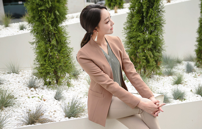 缝纯色削减外套