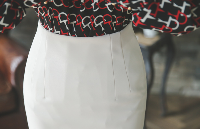 简单飞镖高腰裙子（下降）