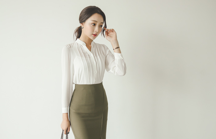 引脚抱膝线半开立领女衬衫