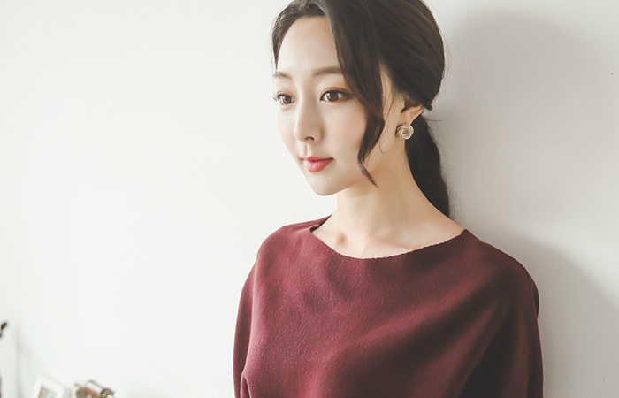 黄貂鱼MIDI针织衫裹身裙