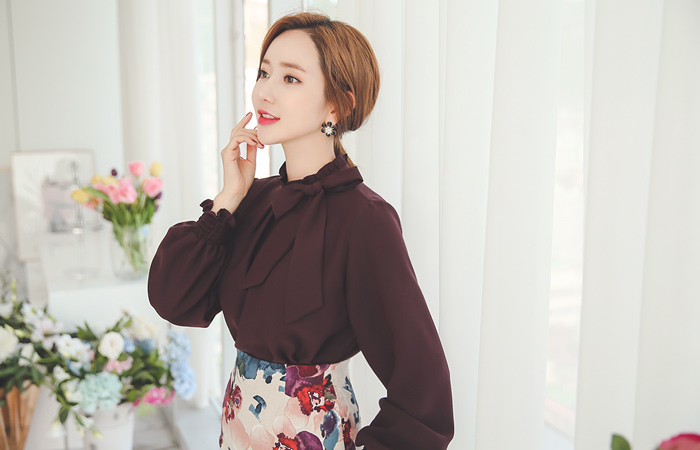 吸烟丝带领带荷叶边领女衬衫