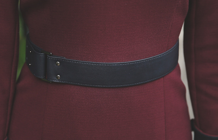 梭哈带羊毛配色连衣裙