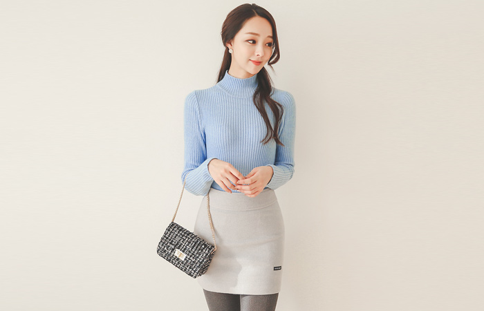 色片手工加绒迷你裙