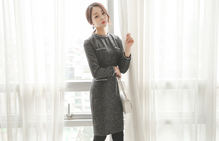 辫子花边粗呢连衣裙